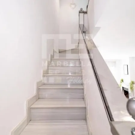 Apartment Center Beachfront For Vacation Marbella