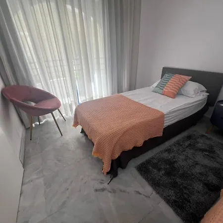 Center Beachfront For Vacation * Marbella