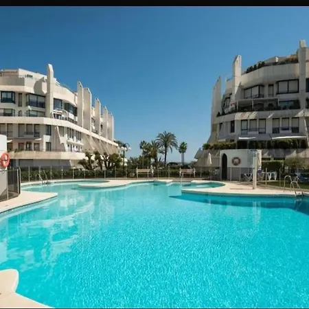 Center Beachfront For Vacation Marbella